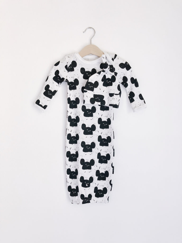 Modern Burlap - Organic Knot Hat + Gown Set - Signature Prints | B+W Modern Mouse Size 0-3M