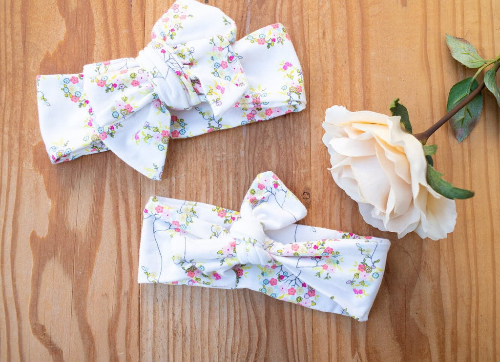 Cream Tiny Florette Bow or Bow Knot
