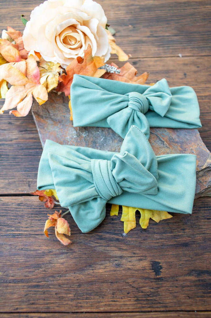 Green Fern Bow or Bow Knot